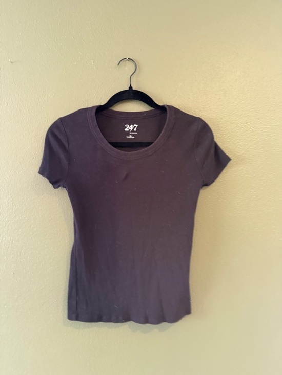 24/7 Maurices Tops - 24/7 Maurice’s Women’s Black Short Sleeve Crewneck Tee